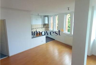De inchiriat:Apartament gol  cu 2 camere in zona Centrala - 6