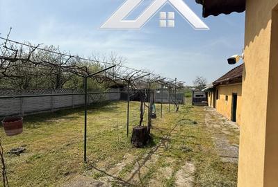 CASĂ CU TEREN 1.090 MP ÎN PIELEȘTI | DESCHIDERE 18 M | 93.000 € - 3