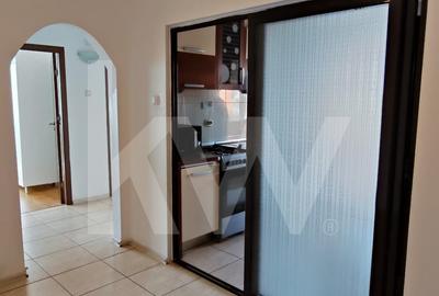 Apartament cu 3 camere de închiriat – Vasile Aaron, mobilat, bloc cu lift - 3