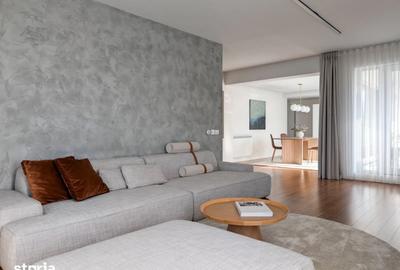 Apartament cu 3 camere semidecomandat, mobilat în Voluntari