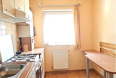 Vanzare apartament 2 camere, decomandat, str. Eroilor, langa Profi - 1