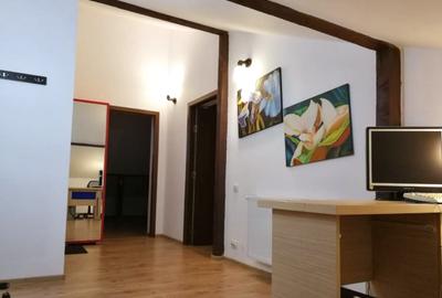 Apartament cu 2 camere decomandat, mobilat în Brâncoveanu