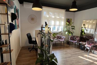 Apartament cu 4 camere semidecomandat în Romană