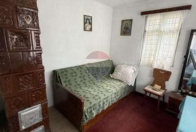Casă de vânzare cu 6 camere in Câmpulung  - zona Sud - 6