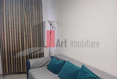 Apartament cu 2 camere semidecomandat, mobilat în Alexandru Obregia