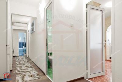 De închiriat apartament 3 camere, Micro 21 - 11