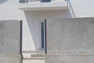 Vindem Vila P+M in Lumina - 3