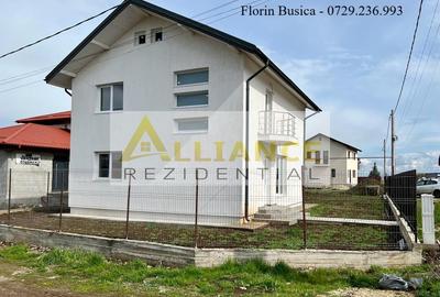 Casă individuală cu 5 camere în Berceni