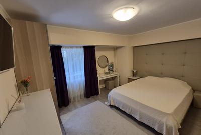 Pța Alba Iulia  3camere +terasă mare - 11