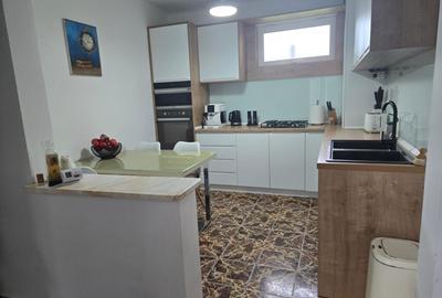 Casă Renovată cu Grădină | 227 mp | 3 Terase | 3 Dormitoare | Milcov - 55