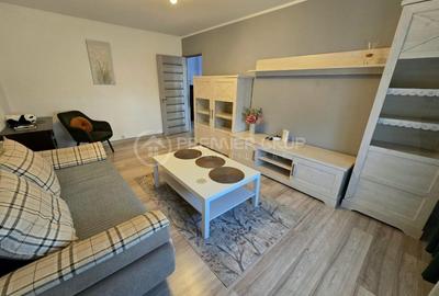 Apartament cu 2 camere decomandat în Nicolina