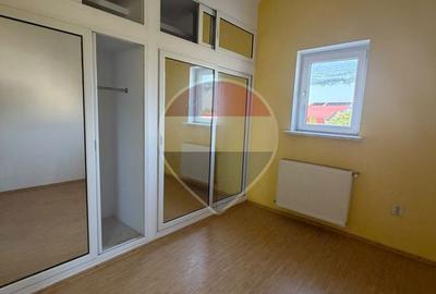 Proprietate mixtă – 1.109 mp teren + clădire 512 mp P+1+M , Toamnei - 11