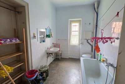 Apartament cu 4 camere , garaj si teren de 420 mp de vanzare zona Sub Arini - 18