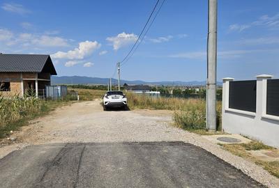 20min de Brasov teren cu toate utilitatile ,str Monumentului Feldioara, asfalt - 6