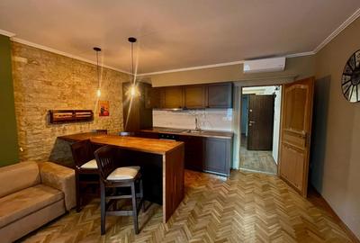 Apartament cu 3 camere decomandat în Ultracentral