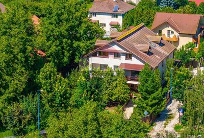 Casă individuală cu 7 camere în Tractorul