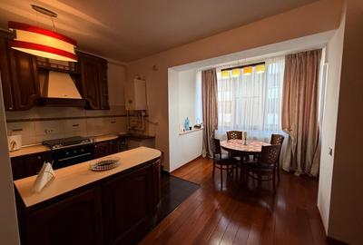 Apartament cu 3 camere decomandat, mobilat în Muncii
