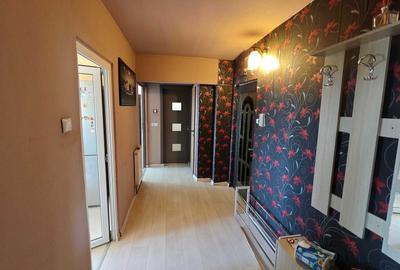 2 camere decomandat Zona OMV  Marasti - 2