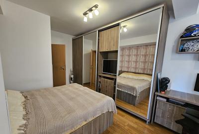 Apartament cu 3 camere decomandat în Ghencea
