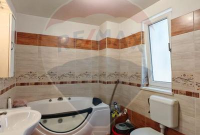 Casă / Vilă cu 5 camere de vânzare in Harman, Brasov - 14