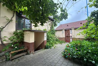 Casă cu curte generoasă – ideală pentru restaurant, birou sau clinică - 8