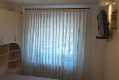 Apartament cu 3 camere decomandat în Rogerius