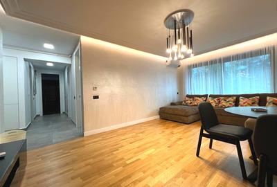 Apartament cu 3 camere decomandat, mobilat în Iancu Nicolae