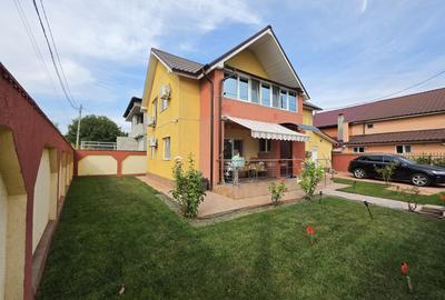 Oportunitate! Vila deosebita, P+M inalta, zona excelenta, Valu lui Traian! - 1