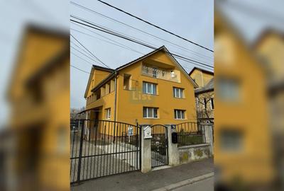 🏡 Casă spațioasă de vânzare - 210.000 € - 1