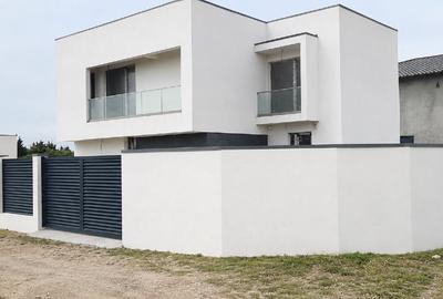 Casă individuală cu 4 camere în Cumpăna