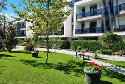 Apartament cu 3 camere decomandat, mobilat în Iancu Nicolae