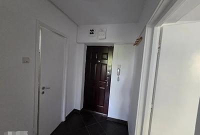 APARTAMENT DE VÂNZARE CU DOUĂ CAMERE IN ZONA DRUMUL TABERI SEC.6 - 4