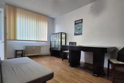 Apartament cu 3 camere decomandat, mobilat în Nicolae Grigorescu
