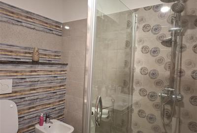 Apartament 2 camere, transformat in 3 camere, parter - 17