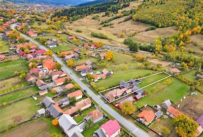 Casa cu anexe si 1.169 mp teren intravilan, in Zagon, judetul Covasna - 1