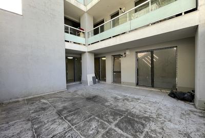 Apartament cu 3 camere semidecomandat în Grigorescu