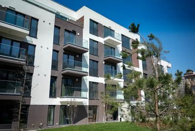Apartament cu 2 camere decomandat în Foișorul de Foc