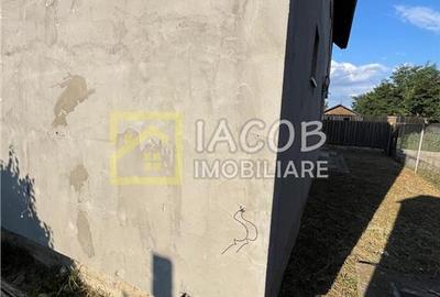 Casa ''''la gri'''' P+M, Dumbrava -Itesti, jud Bacau - 12