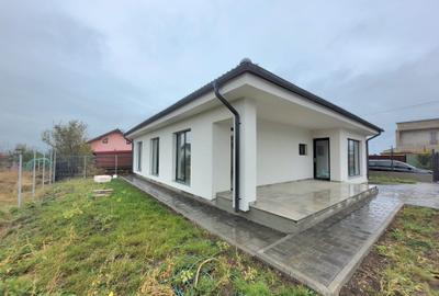 Casă Individuală pe Parter, Bod, Brașov | 3 Dormitoare & Încălzire în Pardoseala - 2