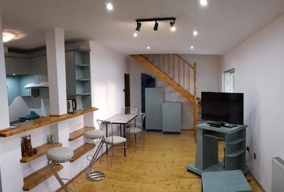 Apartament cu 3 camere decomandat, mobilat în Gheorgheni