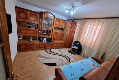 Apartament cu 2 camere, mobilat în Sud