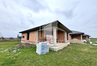 Casă individuală cu 3 camere în Periferie