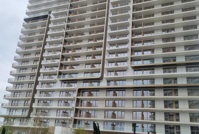 Apartament cu 4 camere decomandat în Petricani