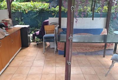 PENSIUNE  aproape de plaja, in  Costinesti,  zona Nibiru , afacere la cheie ! - 12