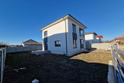 Casa individuala | 4 Camere - 2