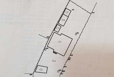 Casa cu veranda- proprietate de exceptie,teren generos de 853 mp,str.Stefan cel - 2