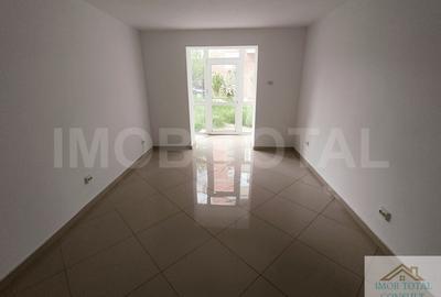 Garsoniera , Central, parter - 9