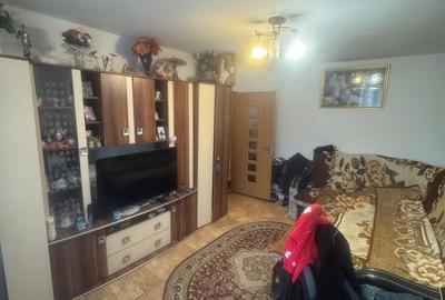 Apartament cu 3 camere decomandat în Inel I