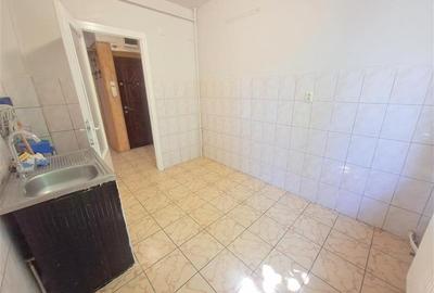 3 camere, etaj 2, aproape de centru – un apartament spatios si luminos, zona foa - 9