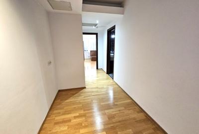 Inchiriere spatiu birou 60mp, centrala, cladire noua Unirii Traian - 2